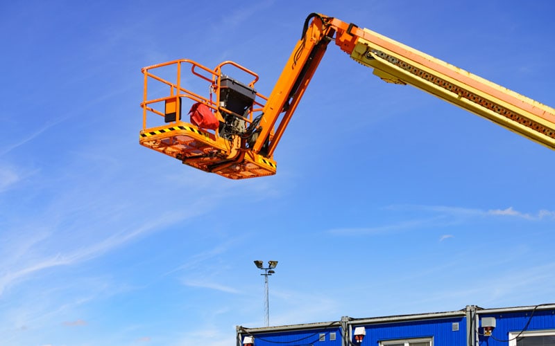 5 Benefits of Aerial Boom Lift Training Bizarre News